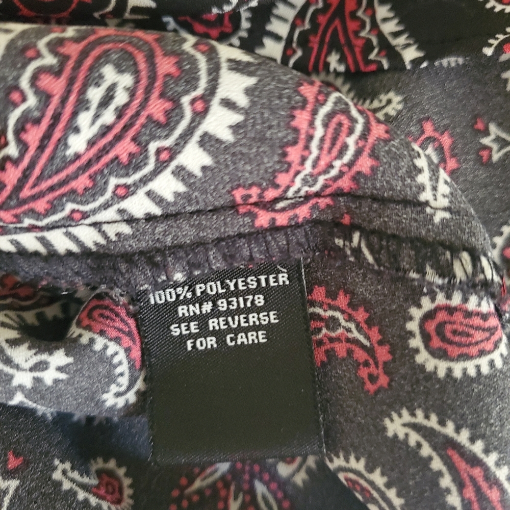 Paisley Black, Red, and White Long Sleeve Premise Studios High Low Tunic T Sz M - Picture 10 of 11